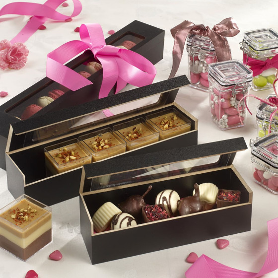 Astuccio in legno per 12 macaron con supporto